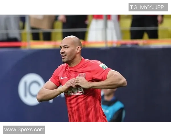 费利佩精彩进球助力成都蓉城赢得关键胜利展现强大实力